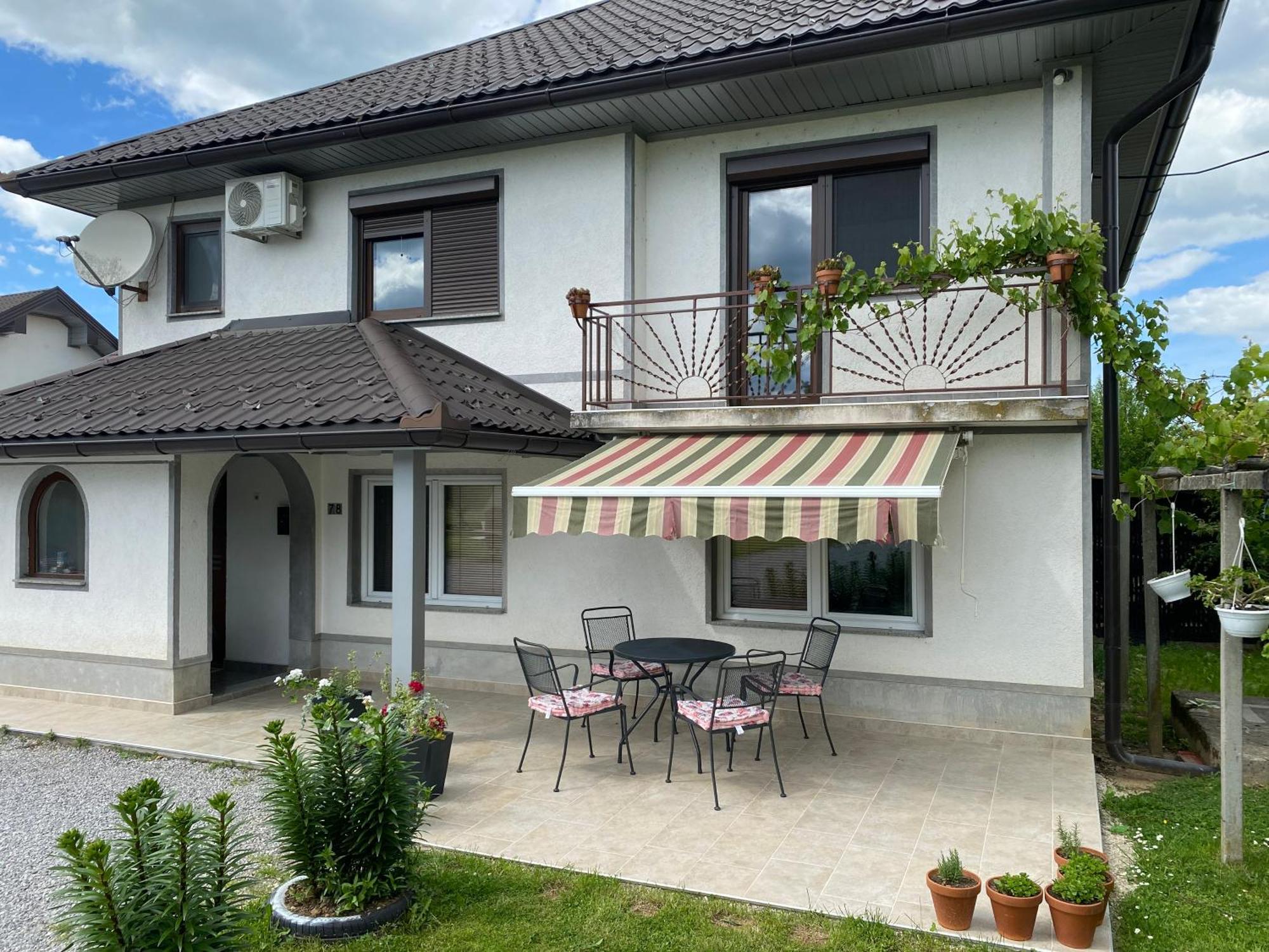 Kuca Za Odmor Tarik Villa Cazin Exterior photo